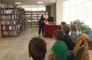 Экскурсия в сельскую библиотеку Экскурсия в сельскую библиотеку.